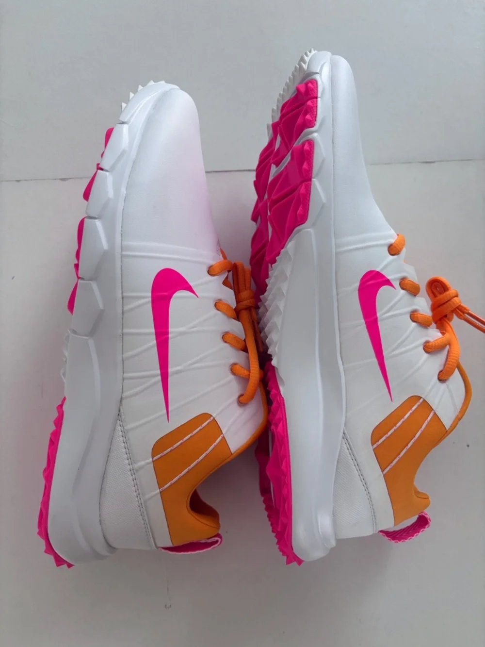 Brand new Nike Ladies Pro Golf Shoes - Picture 3 of 5